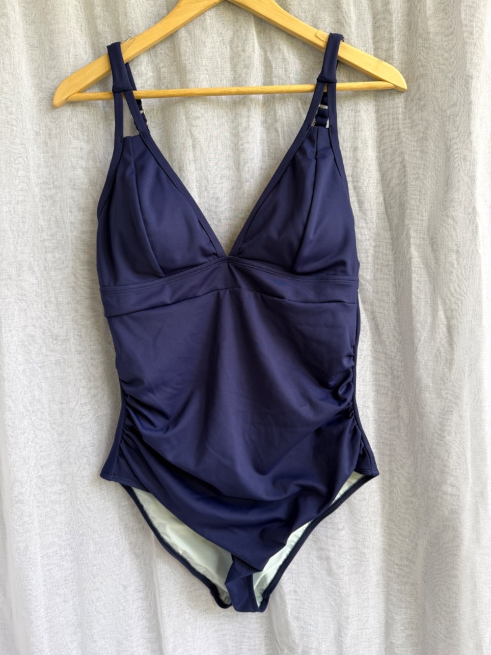 Cupshe | After Dark Soft Sculpt One-Piece Swimsuit | Size‎ Large | NWT - Picture 4 of 9